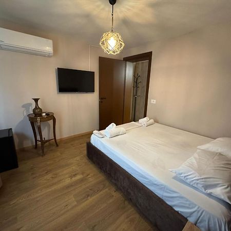 Oda Garden Boutique Hotel Tirana Bagian luar foto