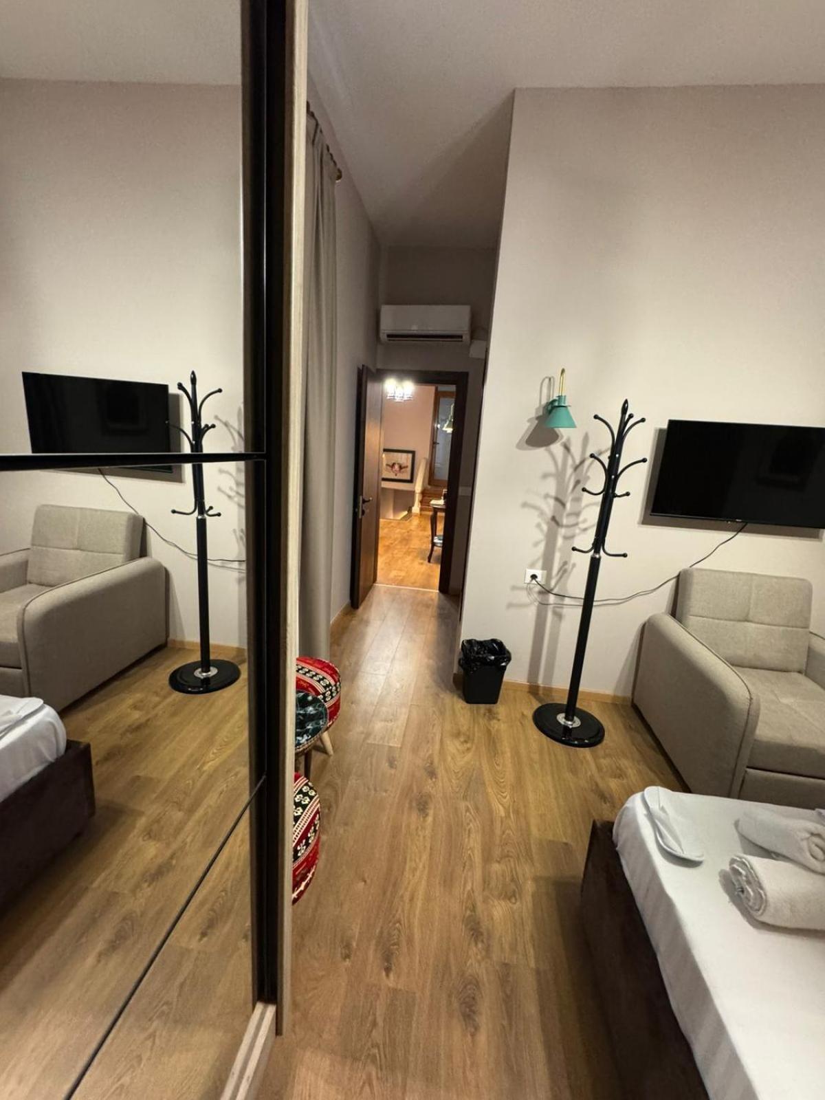 Oda Garden Boutique Hotel Tirana Bagian luar foto