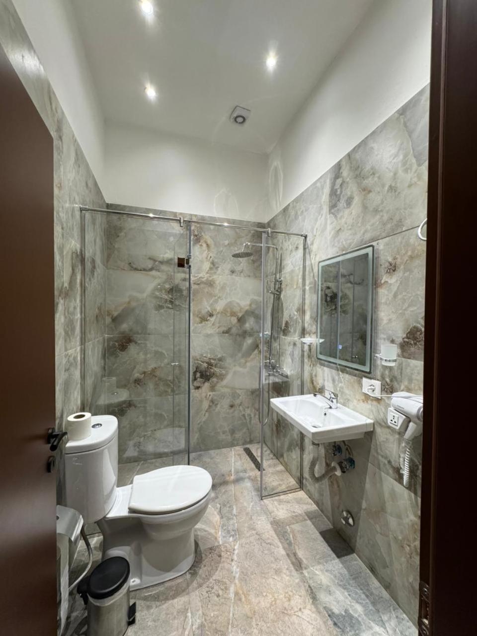 Oda Garden Boutique Hotel Tirana Bagian luar foto
