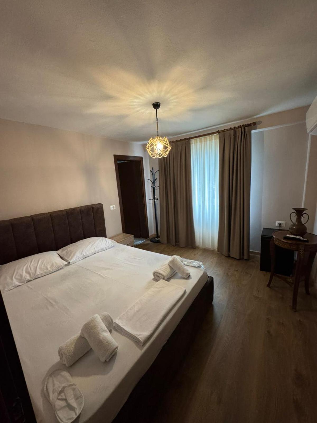 Oda Garden Boutique Hotel Tirana Bagian luar foto