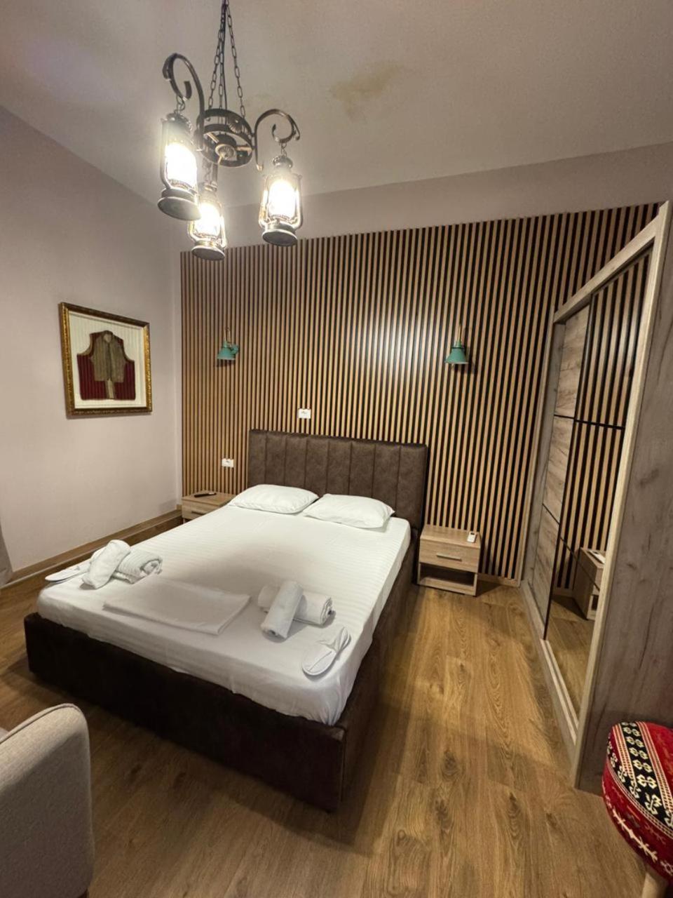 Oda Garden Boutique Hotel Tirana Bagian luar foto